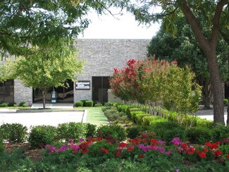 Plus de détails pour 210 W Wilshire Blvd, Oklahoma City, OK - Local d'activités, Industriel/Logistique à louer