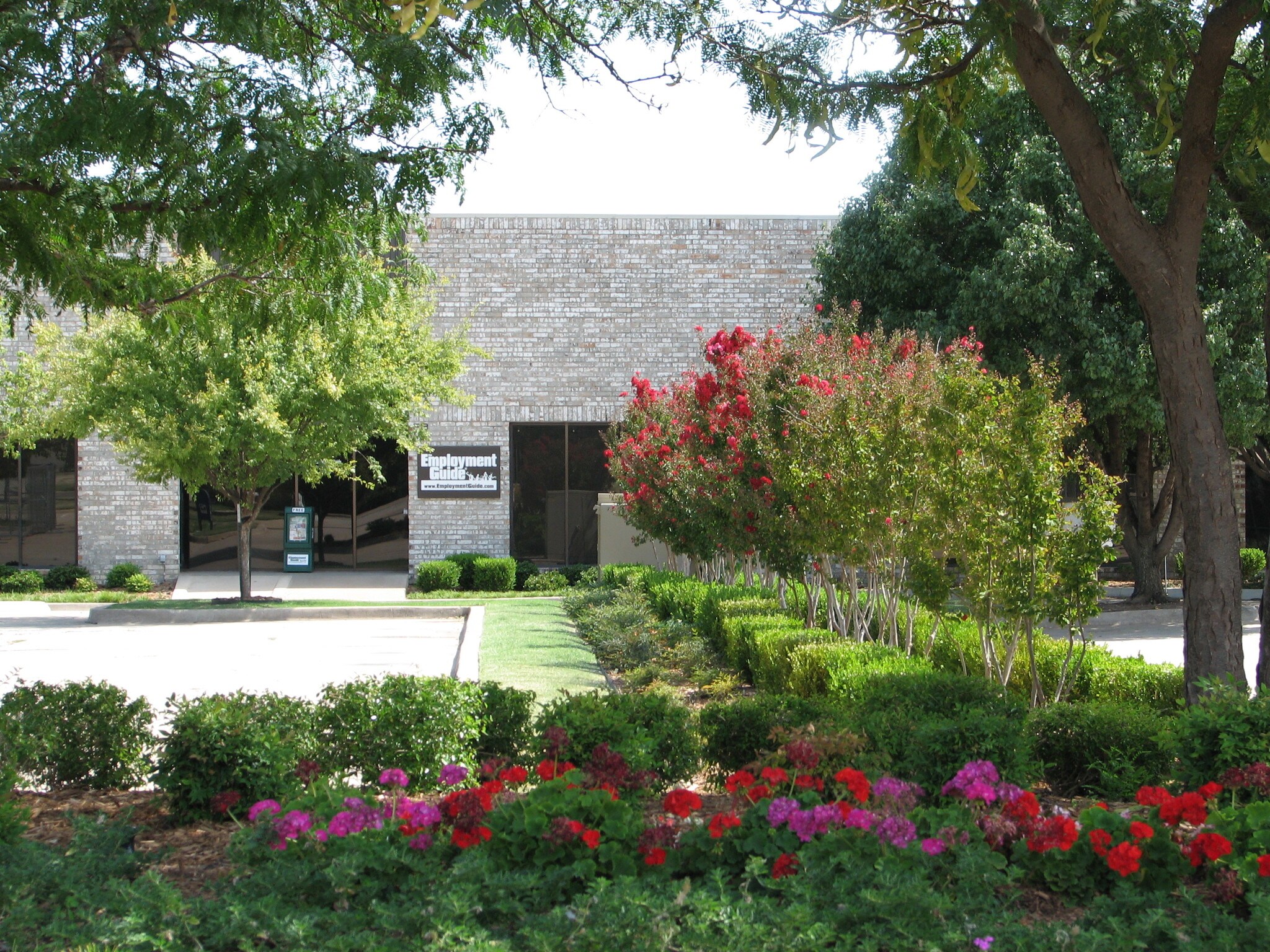 210 W Wilshire Blvd, Oklahoma City, OK à louer Photo principale– Image 1 sur 15