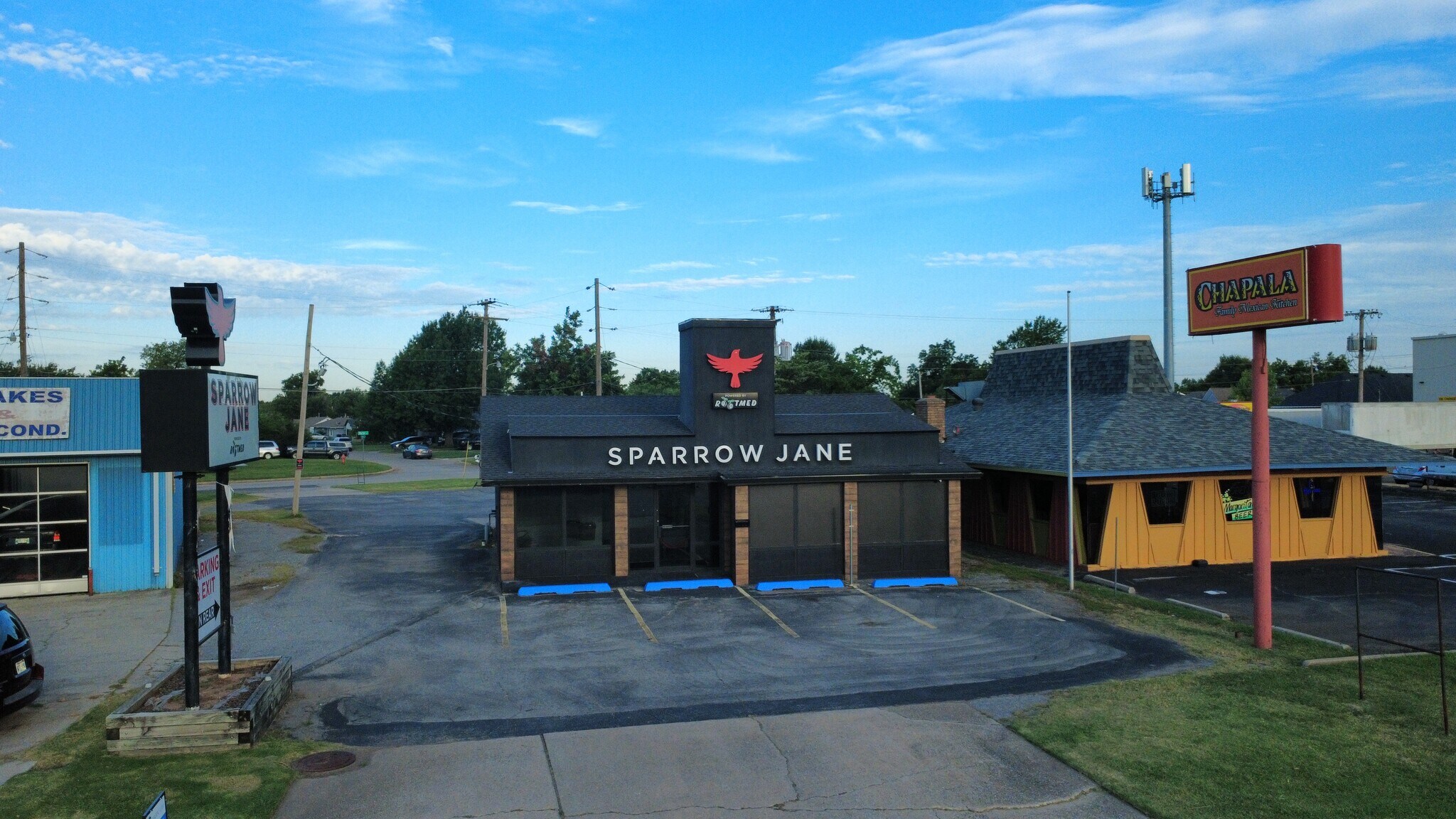 7727 N May Ave, Oklahoma City, OK à louer Photo de l’immeuble– Image 1 sur 10