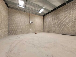 Plus de détails pour Local d'activités à louer