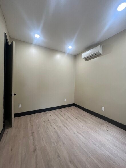 948 W Side Ave, Jersey City, NJ à vendre - Photo intérieure – Image 3 sur 7