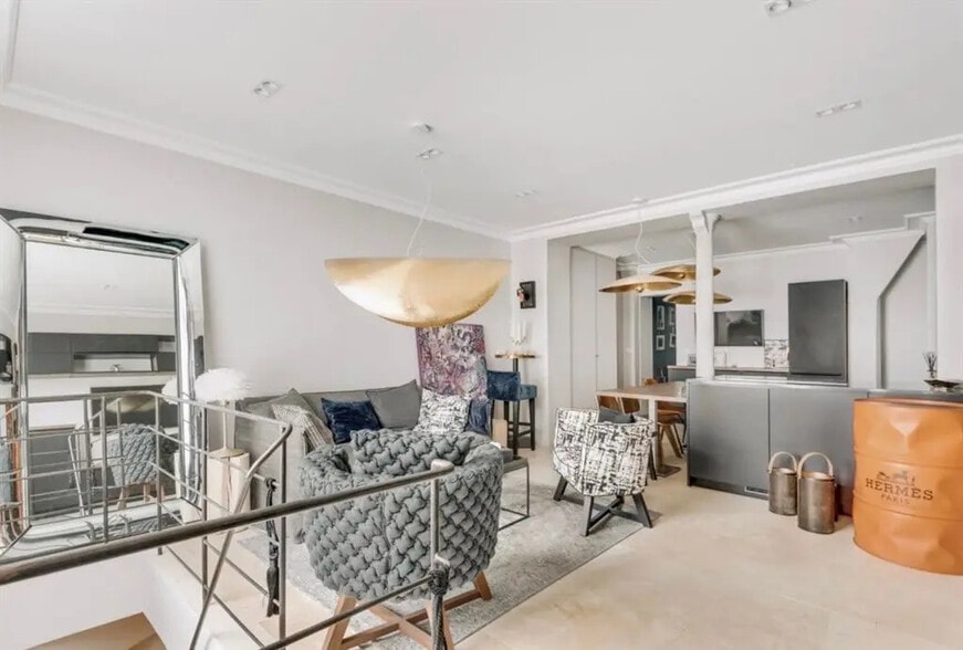 Local commercial dans Paris à louer - Photo intérieure – Image 1 sur 5