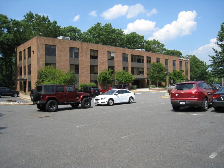 3918 Prosperity Ave, Fairfax, VA à louer - Photo principale – Image 2 sur 21