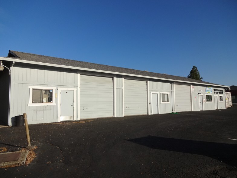 6560 Commerce Way, Diamond Springs, CA à vendre - Photo de l’immeuble – Image 3 sur 3