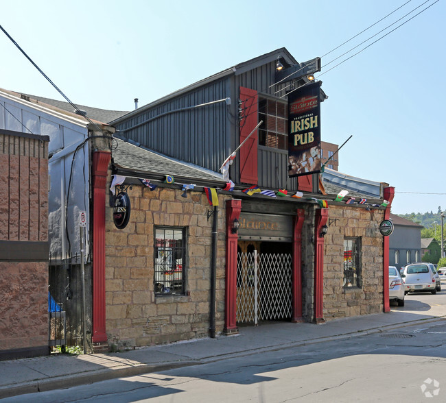 33 Bowen St, Hamilton, ON à vendre - Photo de l’immeuble – Image 2 sur 3