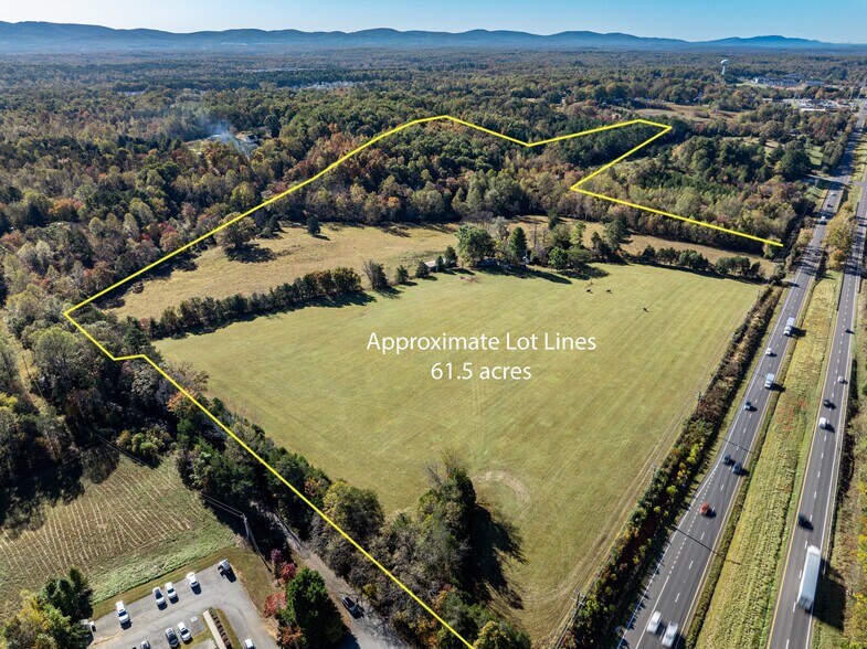 7634 Seminole Trl, Ruckersville, VA à vendre - Photo de l’immeuble – Image 2 sur 16