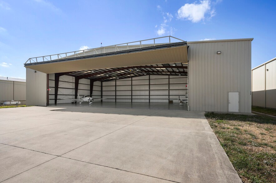 1438 Airport Blvd, Mesquite, TX à vendre - Photo principale – Image 1 sur 23