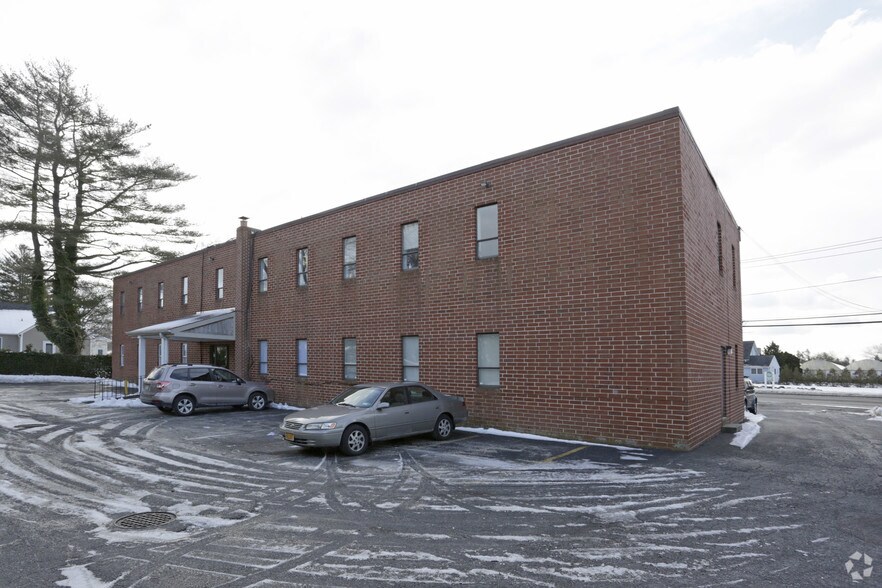 195 Smithtown Blvd, Nesconset, NY à louer - Photo de l’immeuble – Image 3 sur 4