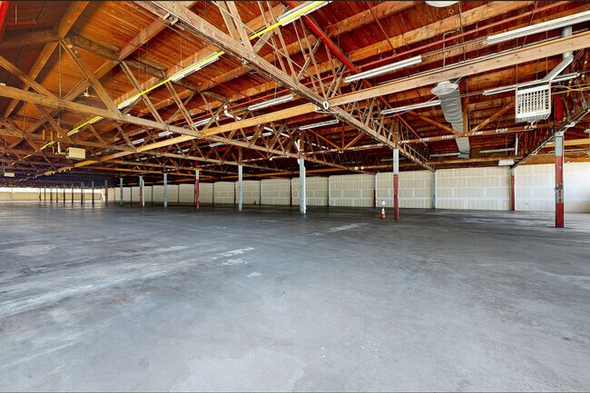 Plus de détails pour 19-05 Nevins Rd, Fair Lawn, NJ - Industriel/Logistique à louer