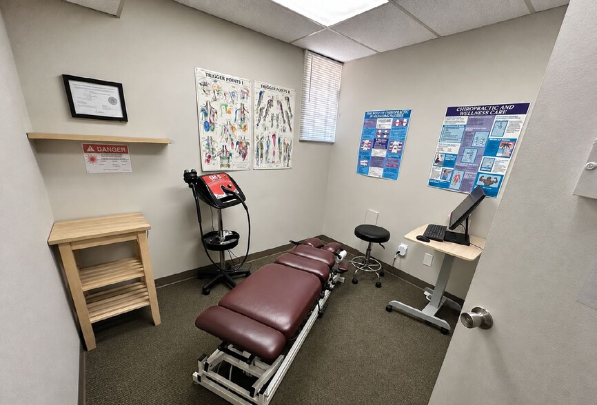 11404 40 Av NW, Edmonton, AB à louer - Photo intérieure – Image 2 sur 6