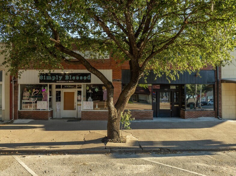 104 W Elm St, Hillsboro, TX à louer - Photo de l’immeuble – Image 2 sur 26