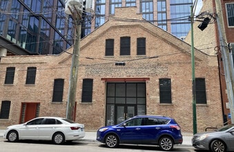 210-212 N Aberdeen St, Chicago, IL à louer Photo de l’immeuble– Image 1 sur 3