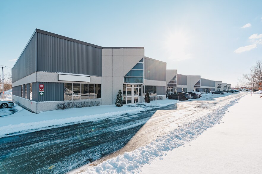 1860 32e Avenue, Lachine, QC à louer - Photo de l’immeuble – Image 1 sur 4