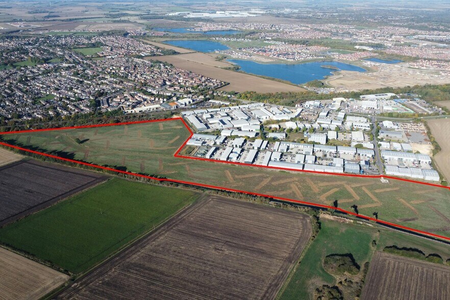 Falcon Way, Yaxley à vendre - Photo principale – Image 1 sur 6
