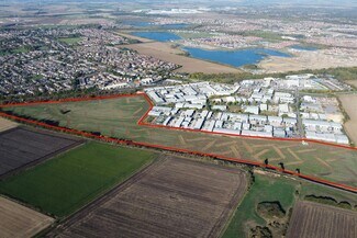 Plus de détails pour Falcon Way, Yaxley - Terrain à vendre