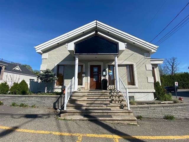 482 Boul Adolphe-Chapleau, Bois-des-filion, QC à louer - Photo principale – Image 1 sur 3