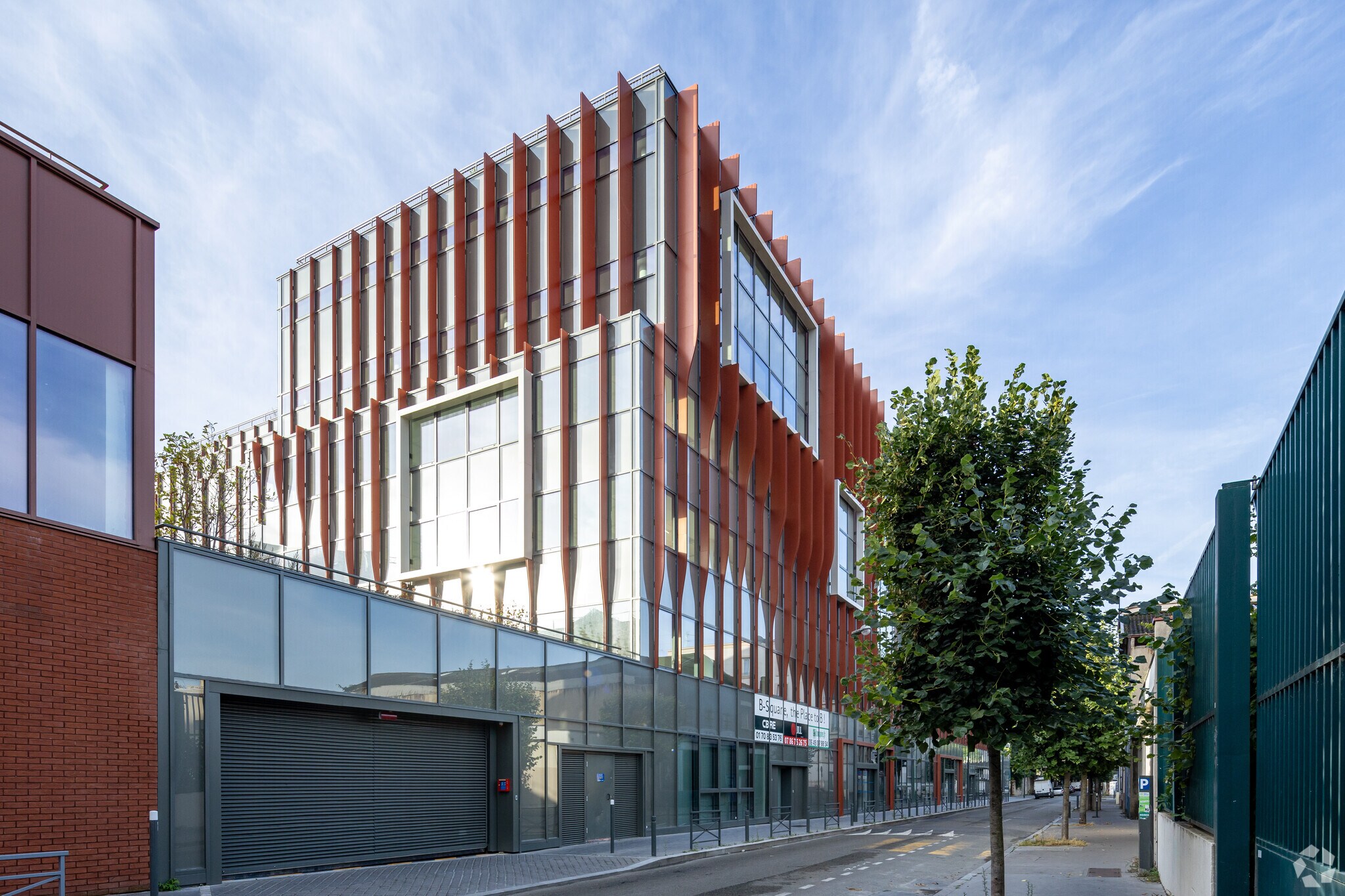 Bureau dans Saint-Ouen-sur-Seine à louer Photo principale– Image 1 sur 3