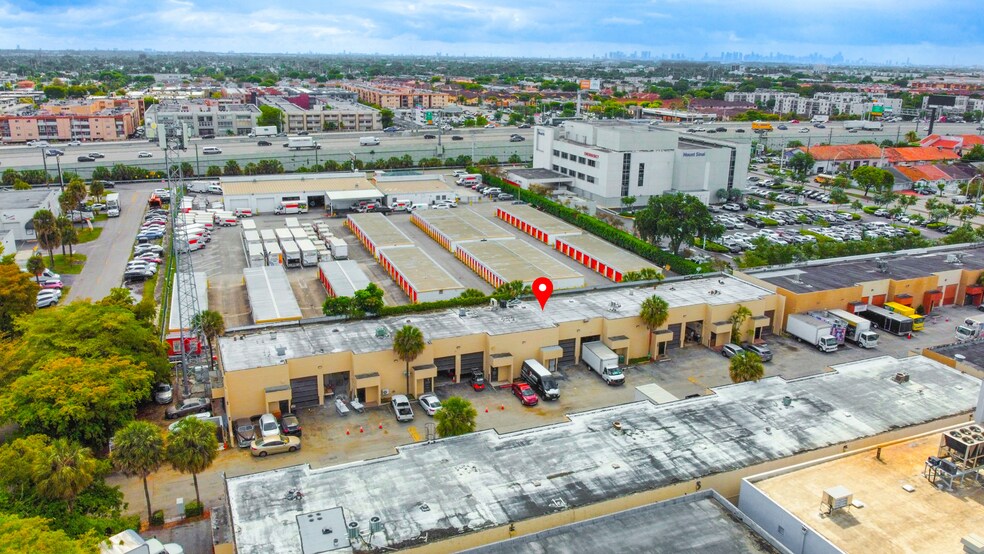 2104-2120 W 62nd St, Hialeah, FL à louer - Photo de l’immeuble – Image 1 sur 11