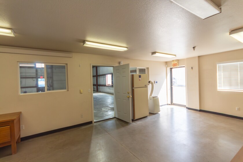 546 8th St SE, Loveland, CO à louer - Photo de l’immeuble – Image 3 sur 38