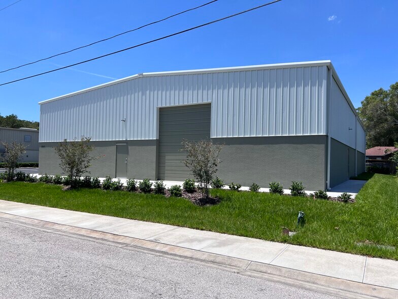 8950 66th Ct N, Pinellas Park, FL à louer - Photo de l’immeuble – Image 3 sur 22