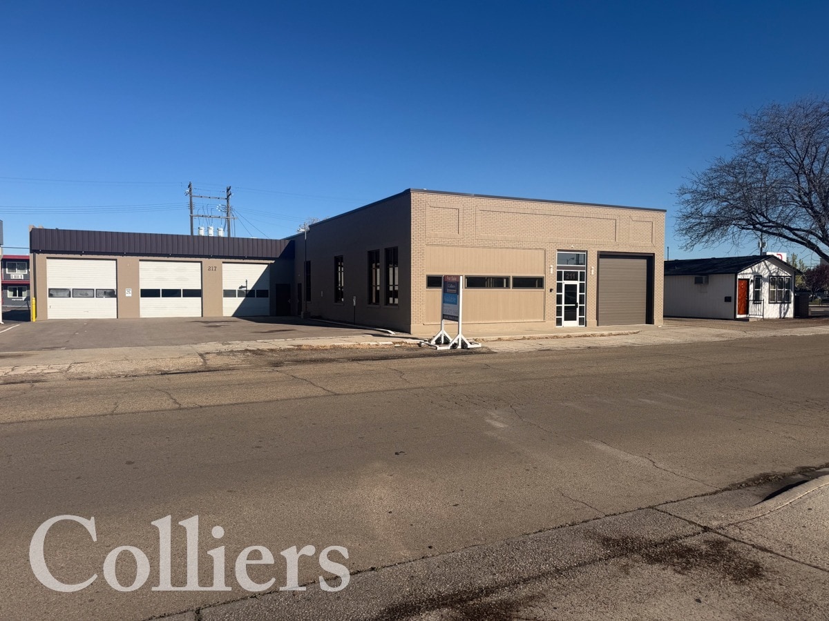 207-217 10th Ave, Nampa, ID à vendre Photo principale– Image 1 sur 10
