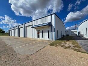 7766 N Interstate Hwy 35, Temple, TX à louer Photo de l’immeuble– Image 1 sur 25