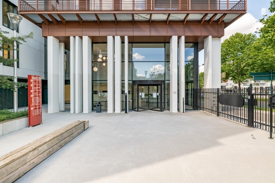 14 Avenue De L'Europe, Montévrain à louer - Photo de l’immeuble – Image 3 sur 16