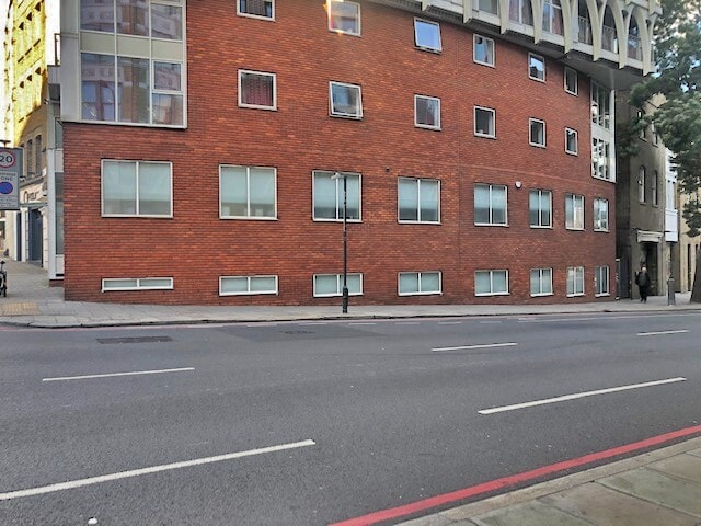 62-64 Farringdon Rd, Londres à louer Photo de l’immeuble– Image 1 sur 2