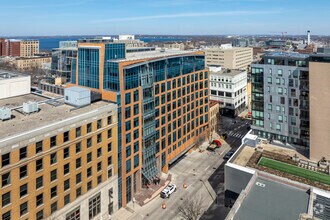 10 E Doty St, Madison, WI - Vue aérienne  vue de carte