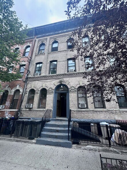 1243 Willoughby Ave, Brooklyn, NY à vendre - Photo de l’immeuble – Image 2 sur 16