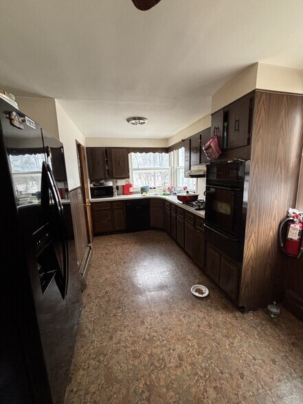 2155 Camplain Rd, Hillsborough, NJ à vendre - Photo de l’immeuble – Image 3 sur 9