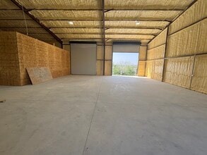 1247 Watson E Ln, New Braunfels, TX à louer Photo de l’immeuble– Image 2 sur 7
