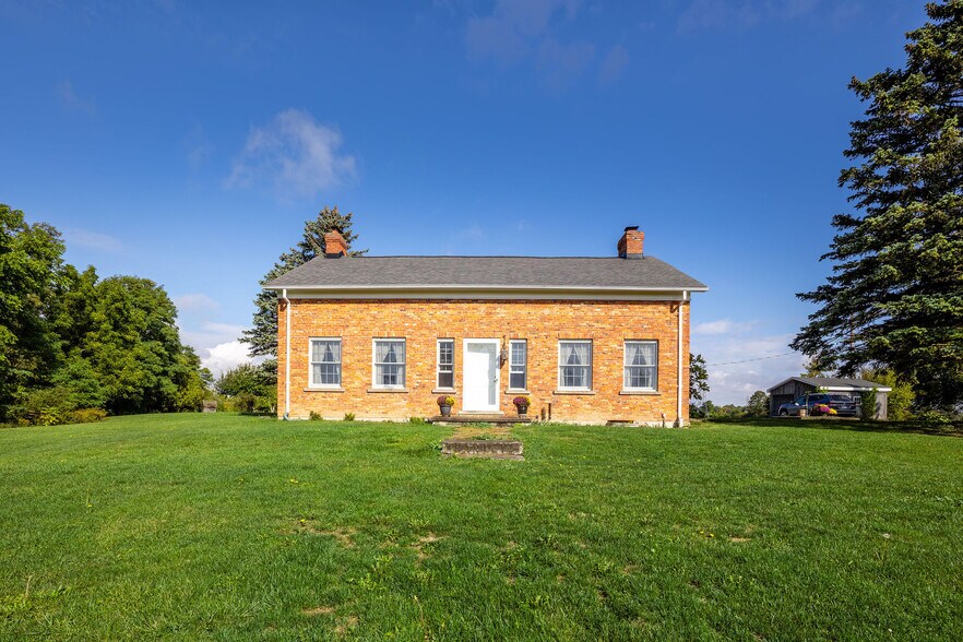 2432 Seburn Rd, Thorold, ON à vendre - Photo de l’immeuble – Image 3 sur 22