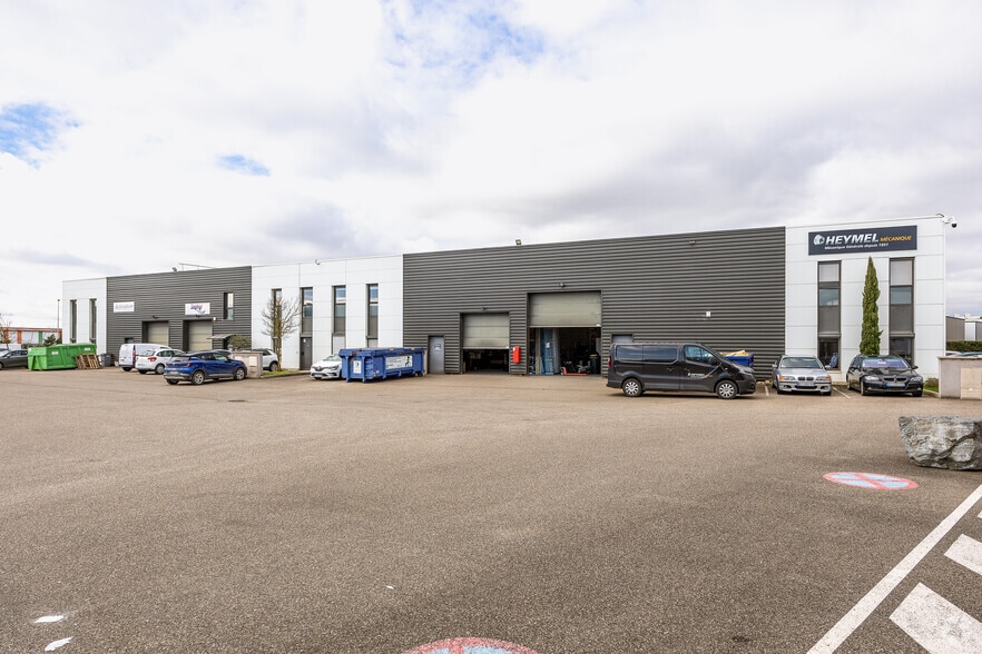 8-10 Rue Jacquard, Chassieu à louer - Photo principale – Image 1 sur 2