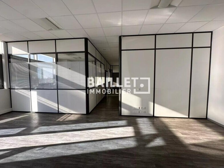Bureau dans Villeneuve-Loubet à louer - Photo intérieure – Image 3 sur 40