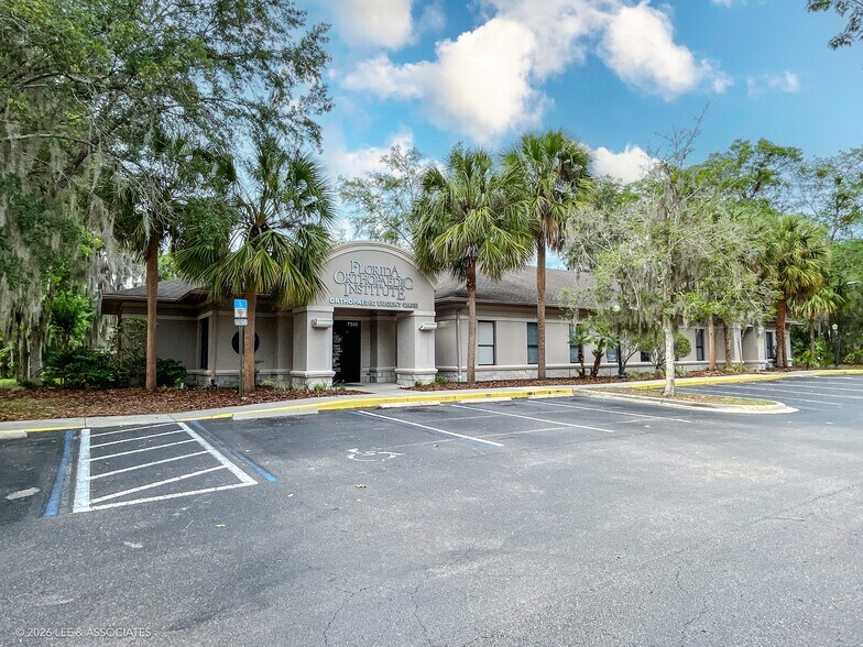 7540 W University Ave, Gainesville, FL à vendre - Photo de l’immeuble – Image 1 sur 11