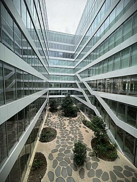 128-140 Avenue Galliéni, Bagnolet à louer - Photo de l’immeuble – Image 2 sur 12