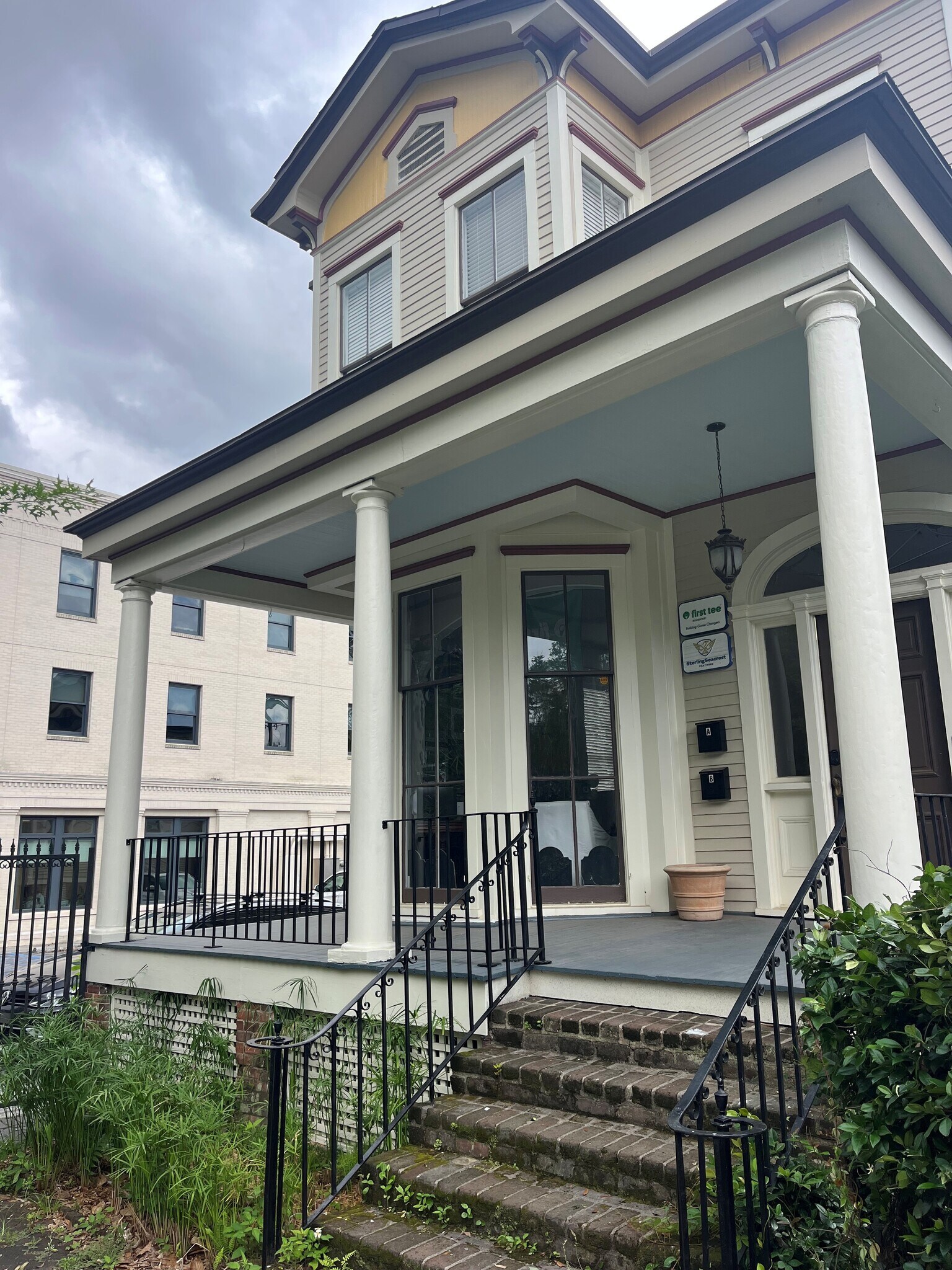 11 W Park Ave, Savannah, GA à louer Photo principale– Image 1 sur 2