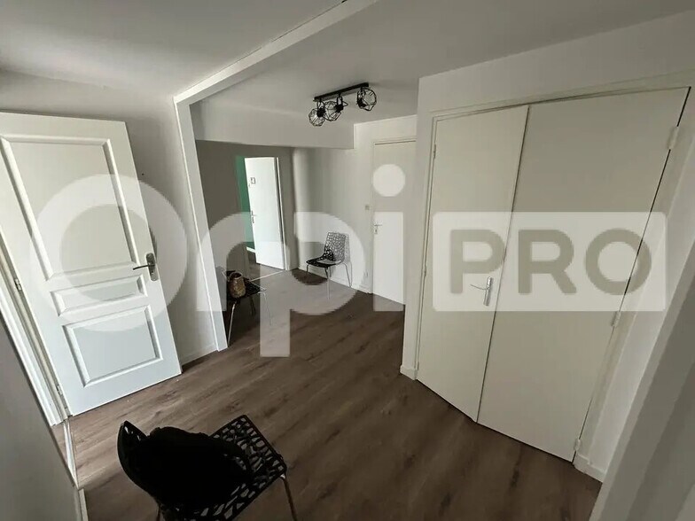 37 Ter Avenue Jules Ferry, Montluçon à louer - Photo de l’immeuble – Image 2 sur 10