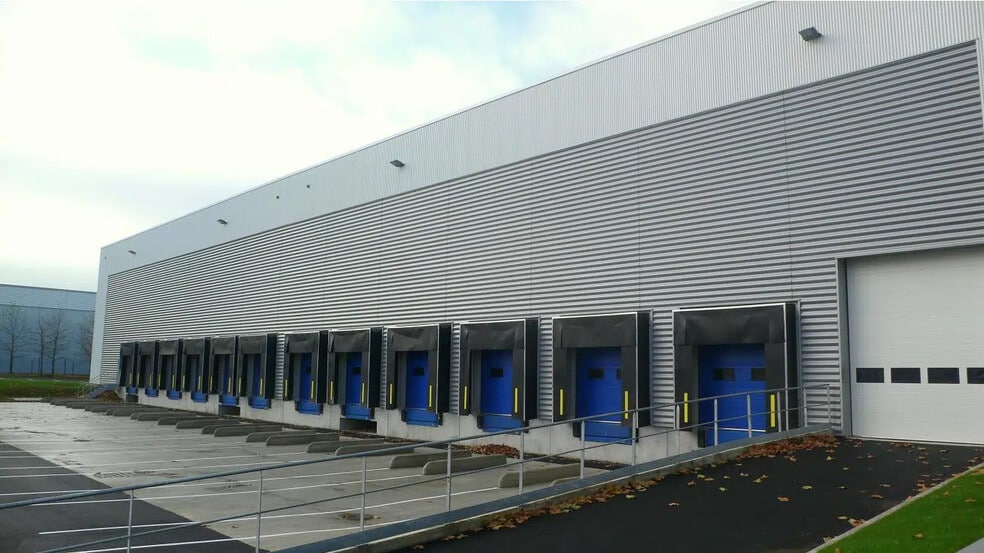 Industriel/Logistique dans Marly-la-Ville à louer - Photo de l’immeuble – Image 2 sur 12