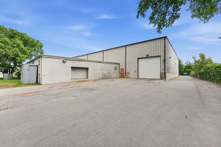 95 Fisk Ave, Springfield, MA à louer - Photo de l’immeuble – Image 3 sur 10