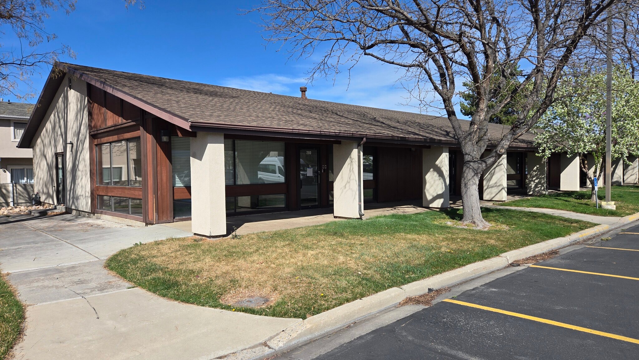 276-288 W Center, Orem, UT à louer Photo principale– Image 1 sur 3