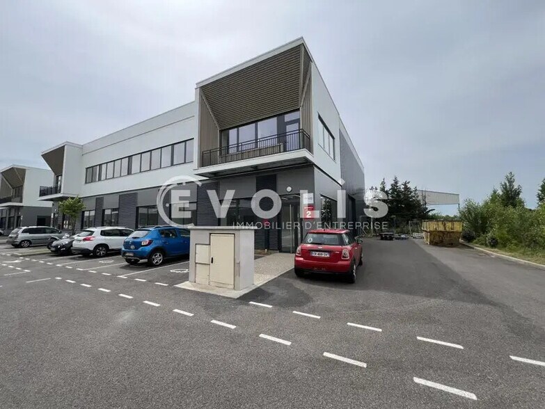 94 A Avenue Du Progrès, Chassieu à louer - Photo de l’immeuble – Image 2 sur 25
