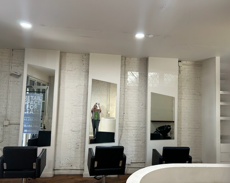 304 E 8th St, New York, NY à louer - Photo de l’immeuble – Image 3 sur 4