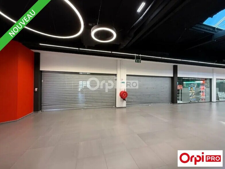 Local commercial dans Bollène à louer - Photo de l’immeuble – Image 3 sur 5