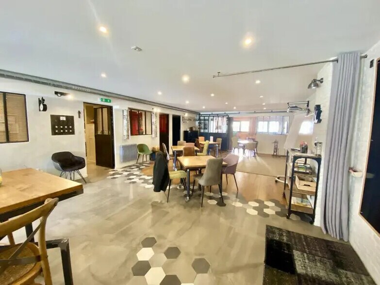 Avenue Du Général De Gaulle, Clamart à vendre - Photo intérieure – Image 3 sur 8
