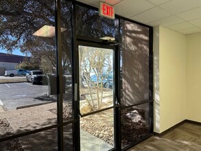 459-599 Spencer Ln, San Antonio, TX à louer Photo intérieure– Image 1 sur 8