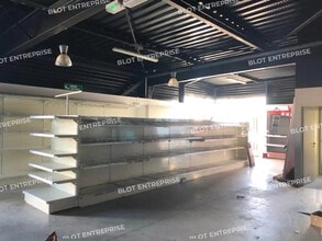 Local d'activités dans Lannion à vendre Photo intérieure– Image 1 sur 5