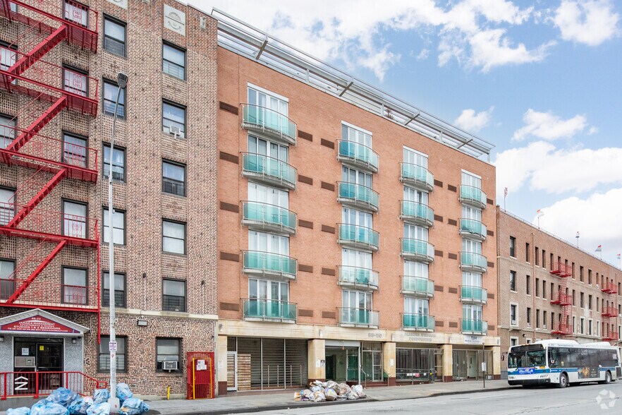 88-10 Parsons Blvd, Jamaica, NY à vendre - Photo de l’immeuble – Image 3 sur 14