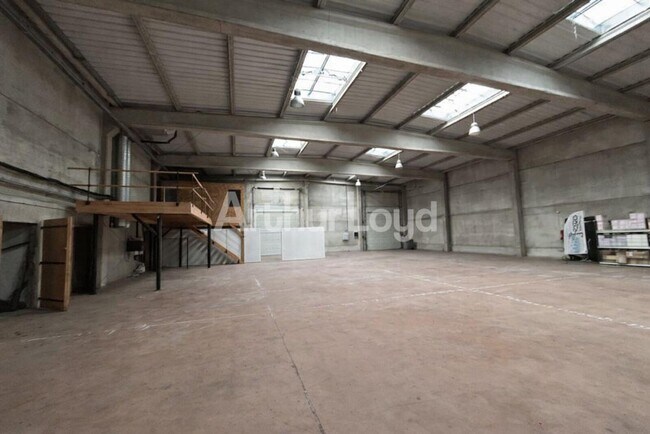 Plus de détails pour Industriel/Logistique à vendre